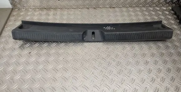 Toyota Corolla E120 E130 Trunk/boot sill cover protection 6471602050