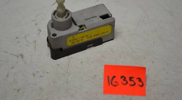 Audi TT Mk1 Headlight level adjustment motor 0307853305 1J0941295A
