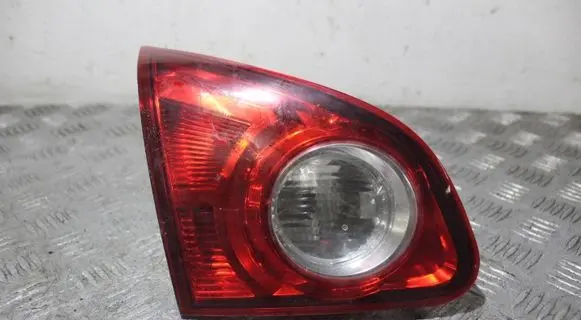 Nissan Qashqai Rear/tail lights 89071083
