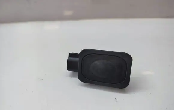 Land Rover Discovery Sport Tailgate opening switch 1L2T14K147AA