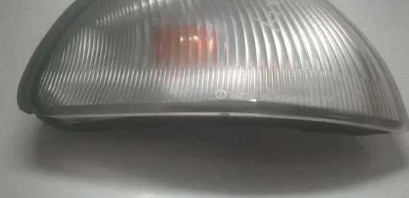 Subaru Legacy Front indicator light 21020579