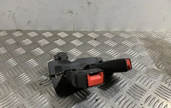 Audi A4 S4 B8 8K Rear seatbelt buckle 8K0857739B