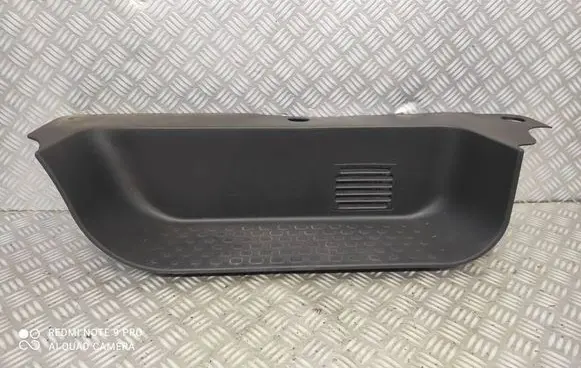Front sill trim cover