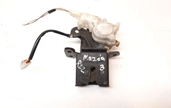 Mazda 3 I Tailgate/trunk/boot lock/catch/latch