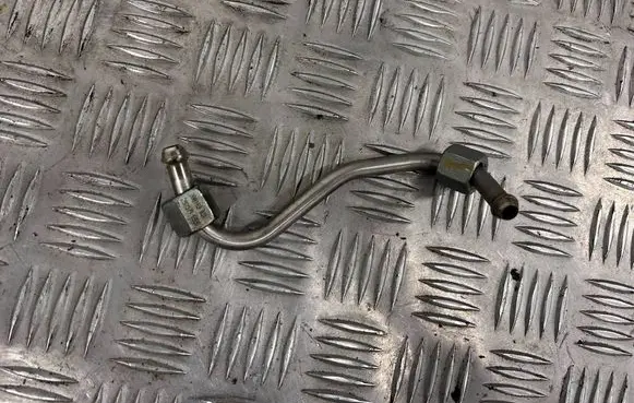Maserati Ghibli Fuel line pipe 200169831 2825716926