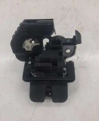 Loading door lock