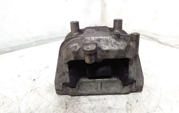 Volkswagen Golf VI Engine mount bracket 1K0199262CB