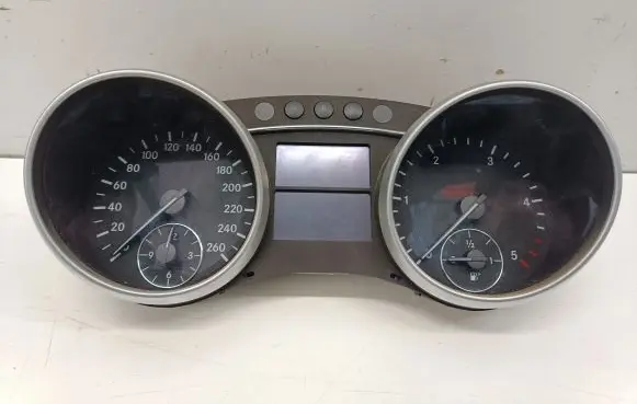 Mercedes-Benz ML W164 Speedometer (instrument cluster) A1645407148
