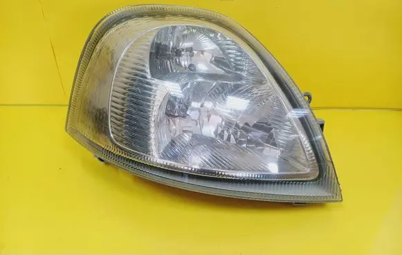 Renault Master II Headlight/headlamp 8200163518