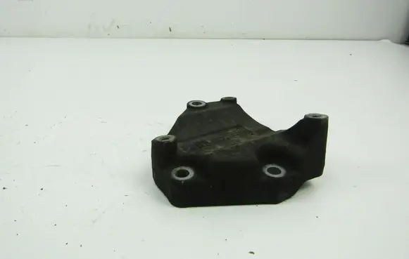 Opel Astra G A/C compressor mount bracket 90529603