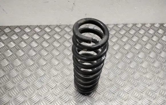 BMW 3 E90 E91 Rear coil spring 6764419