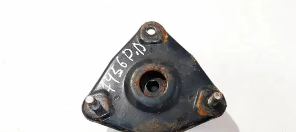 Hyundai i30 Coil spring mount 