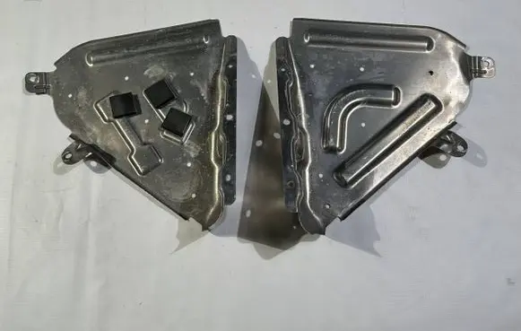 Chevrolet Corvette C7 Fuel tank bottom protection 2122014