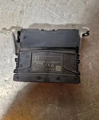 Toyota Camry VIII XV70 Other control units/modules 10R059874 1043486790 8674033090