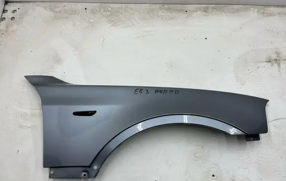 BMW X3 E83 Fender 