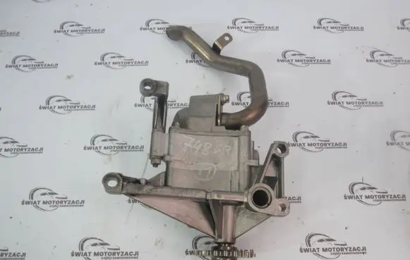 Mercedes-Benz C W203 Oil pump R6461810101