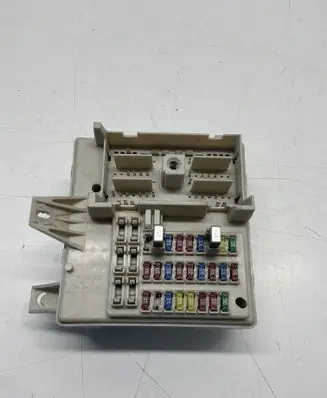 Cadillac CTS Fuse module 25856533