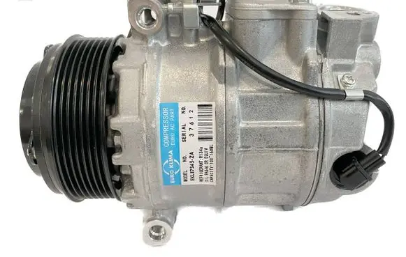 Mercedes-Benz GLC X253 C253 Air conditioning (A/C) compressor (pump) A0008303802