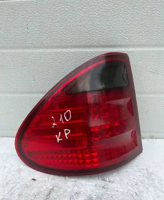 Mercedes-Benz E W210 Rear/tail lights