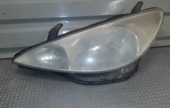 Toyota Previa (XR30, XR40) II Headlight/headlamp