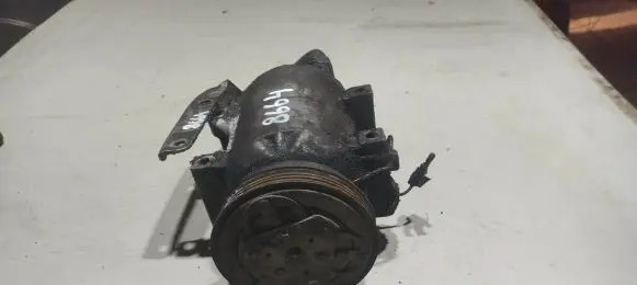 Volkswagen PASSAT B5 Air conditioning (A/C) compressor (pump)