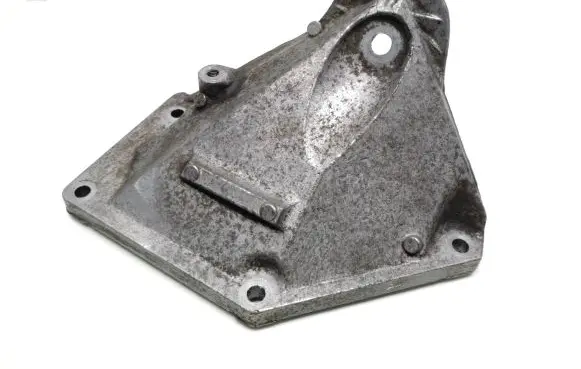 BMW 5 E60 E61 Engine mounting bracket 6761111 22116761111