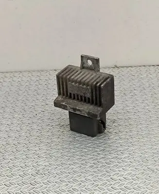 Mitsubishi Space Star Glow plug pre-heat relay 7700115078 BED712