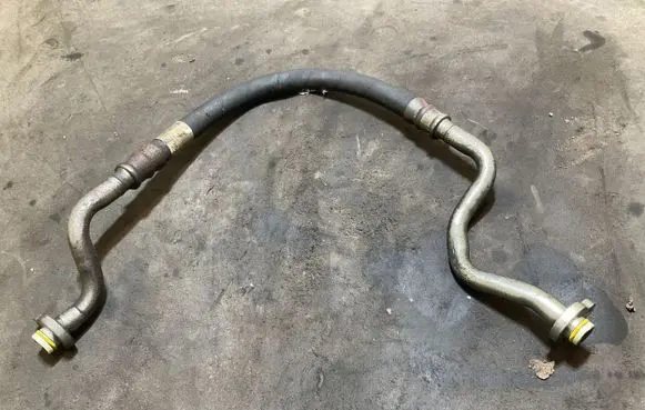 Volvo XC70 Air conditioning (A/C) pipe/hose 31250473