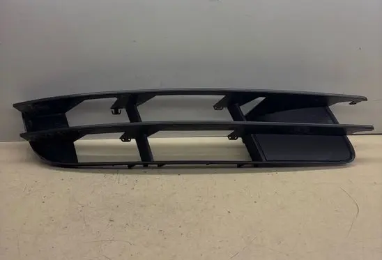 Audi Q7 4L Front bumper lower grill 4L0807682