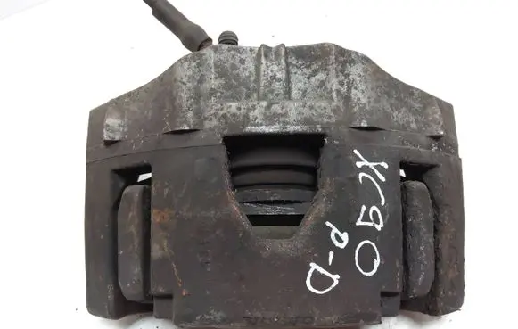 Volvo XC90 Front brake caliper 30657307