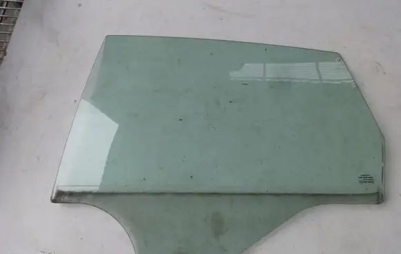 Seat Altea Rear door window glass