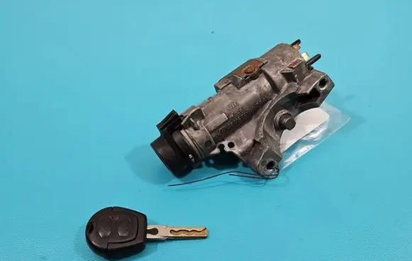 Volkswagen Fox Ignition lock 4B0905851Q IMPRK1367808