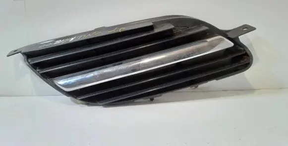 Nissan Almera Tino Front bumper lower grill 62316BU100
