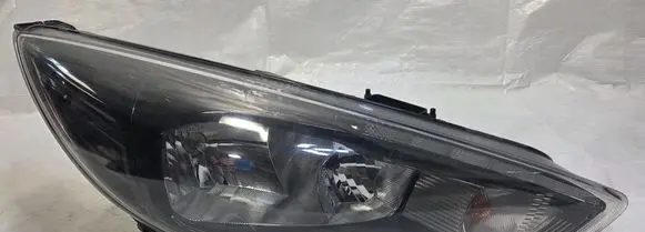Ford Focus Headlight/headlamp