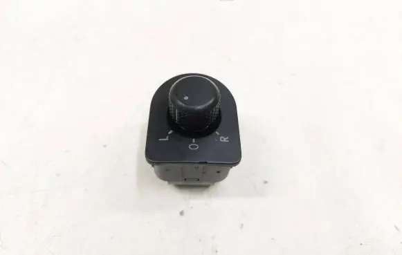 Volkswagen New Beetle Wing mirror switch 1J1959565D