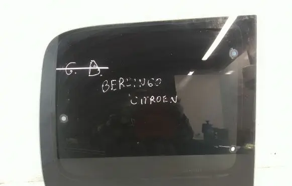 Citroen Berlingo Rear side window 43R000016
