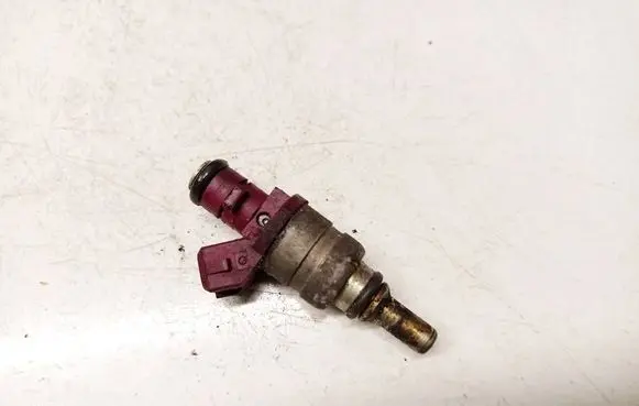 Mercedes-Benz C W203 Fuel main line pipe A2710780023