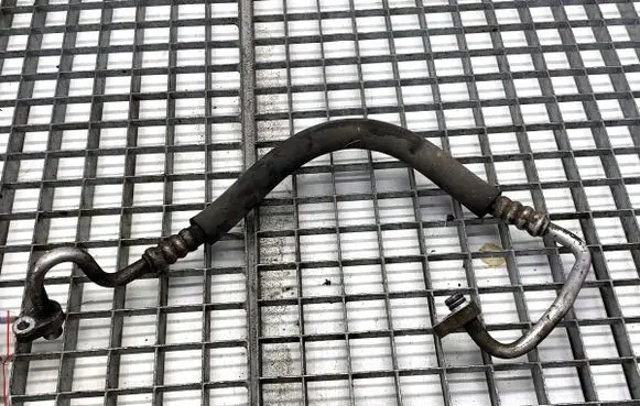 Nissan Primera Air conditioning (A/C) pipe/hose