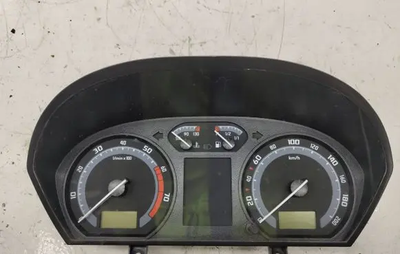 Skoda Fabia Mk1 (6Y) Speedometer (instrument cluster) 6Y0920871L 110080254