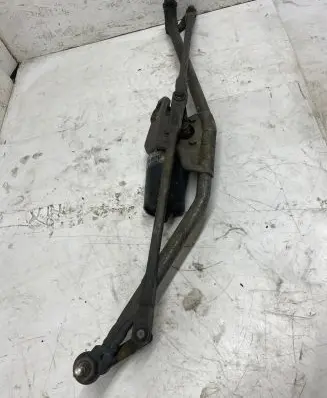 Volkswagen Multivan T4 Front wiper linkage and motor 7D1955325