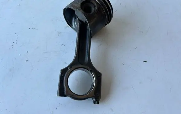 BMW 5 E60 E61 Piston with connecting rod 