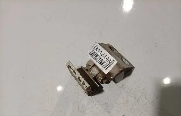 Volkswagen Transporter - Caravelle T4 Front door upper hinge