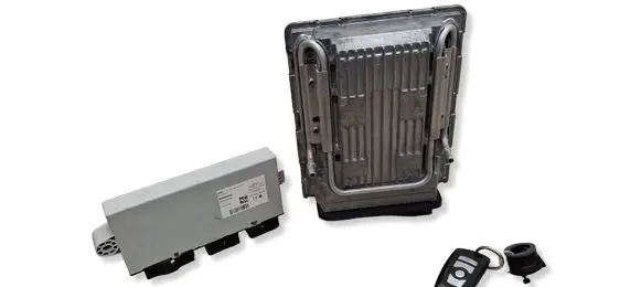 BMW 5 GT F07 Engine ECU kit and lock set 7633374