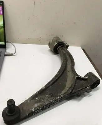 Opel Astra H Front lower control arm/wishbone