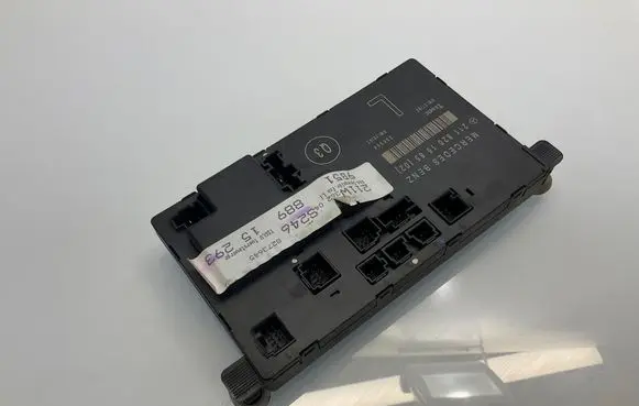 Mercedes-Benz E W211 Door control unit/module 2118201585 355554 A2118201585