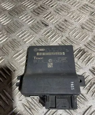 Audi A6 S6 C6 4F Gateway control module 4F0907468B 4F0910468A