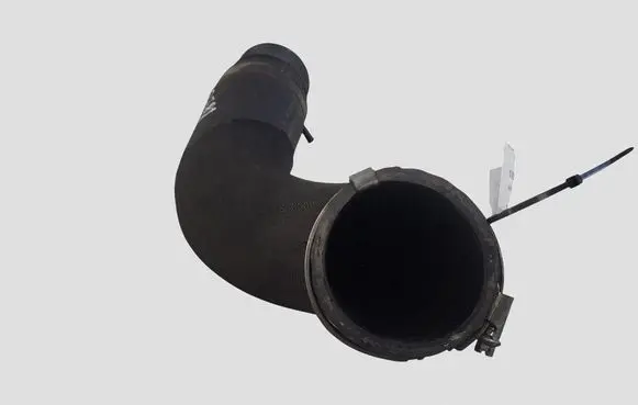 Volvo V70 Intercooler hose/pipe 31792885 30792884