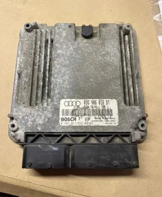 Audi A3 S3 8P Engine control unit/module 03G906016DT 0281011892 1039S05444