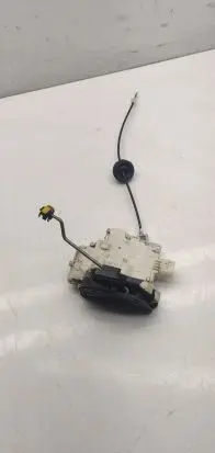 Audi A4 S4 B7 8E 8H Front door lock 8e1837016Aa