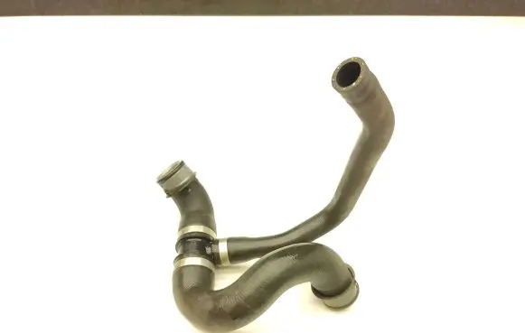 Mercedes-Benz Sprinter W906 Engine coolant pipe/hose A9065011482